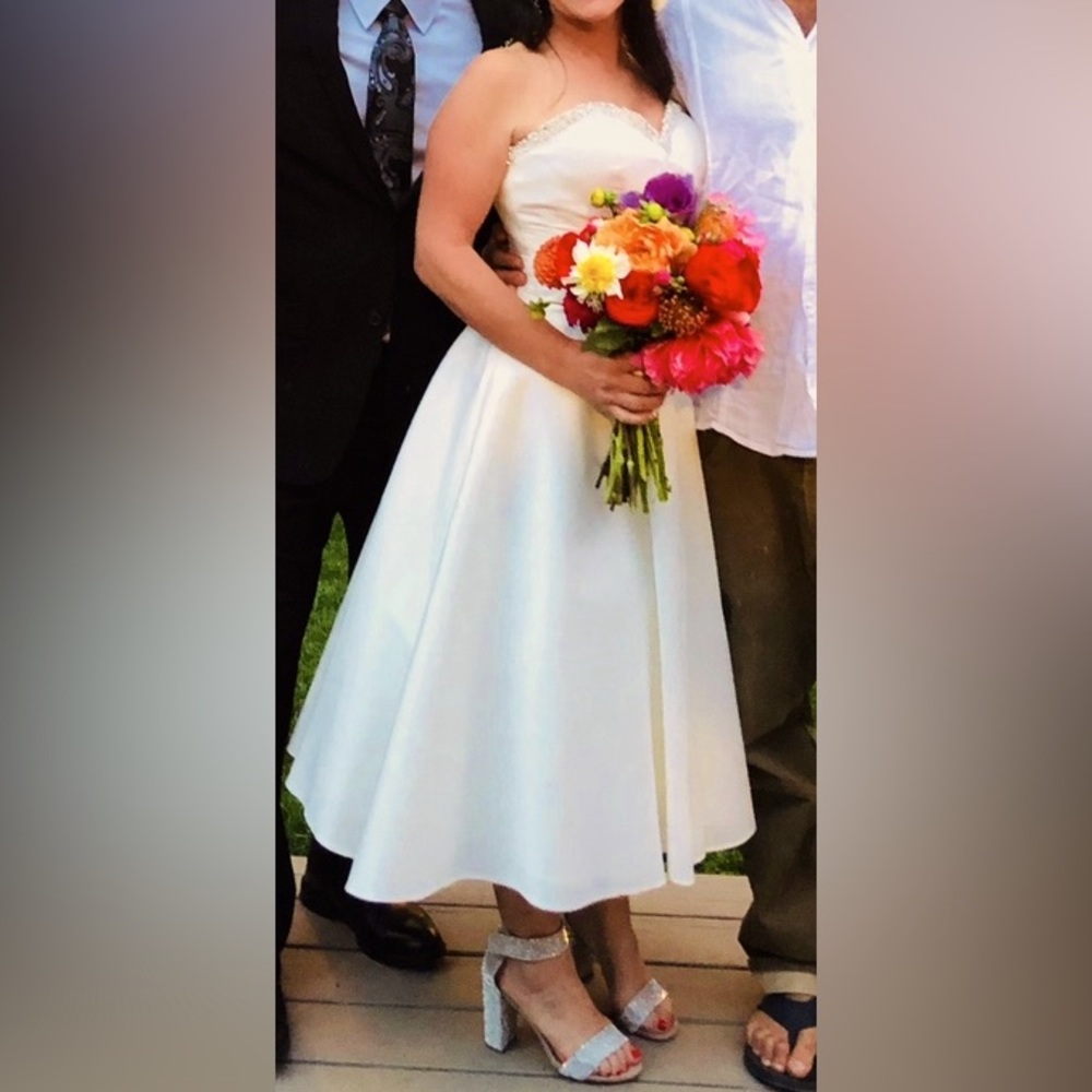 Stunning A-line Ivory Satin Wedding Dress Crystal & Pearl Sweetheart, Perfect!